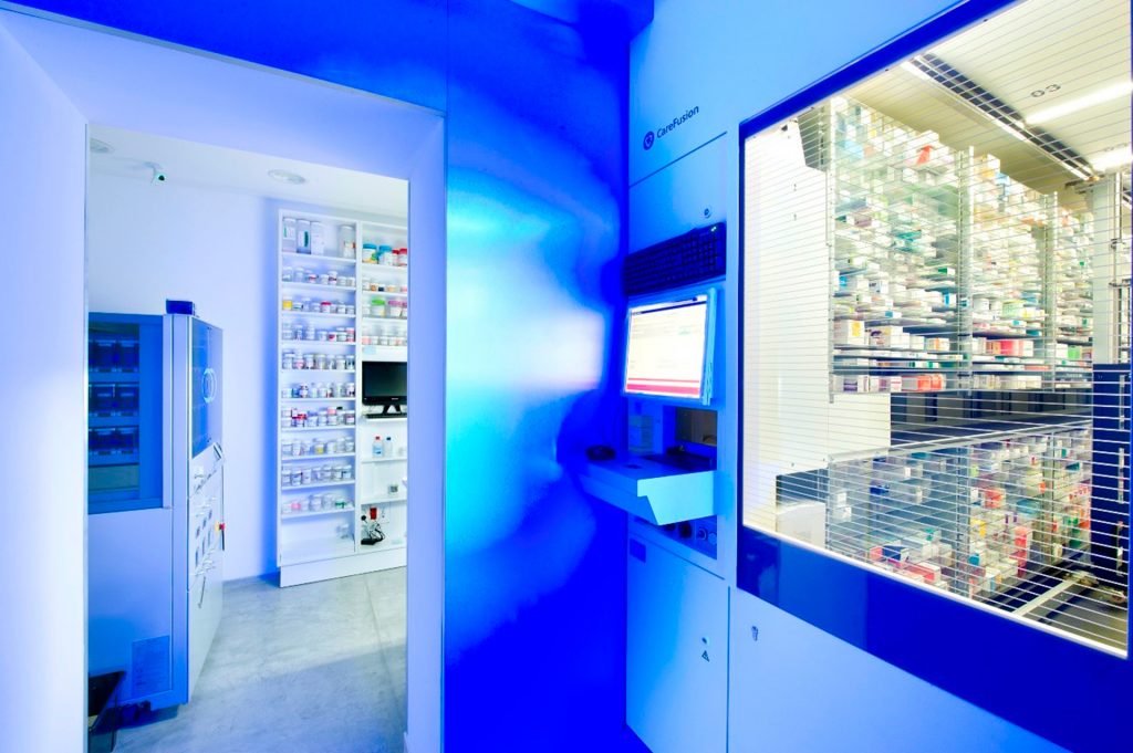 Ordenador del robot de farmacia