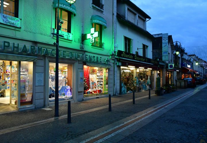 Allestimenti natalizi farmacia.
