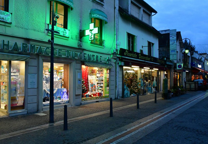 Idée pour décorer votre pharmacie à Noël