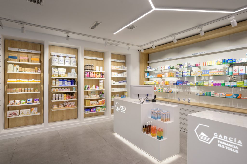 Innovación en Farmacia Els Tolls, reformada por Inside Pharmacy.