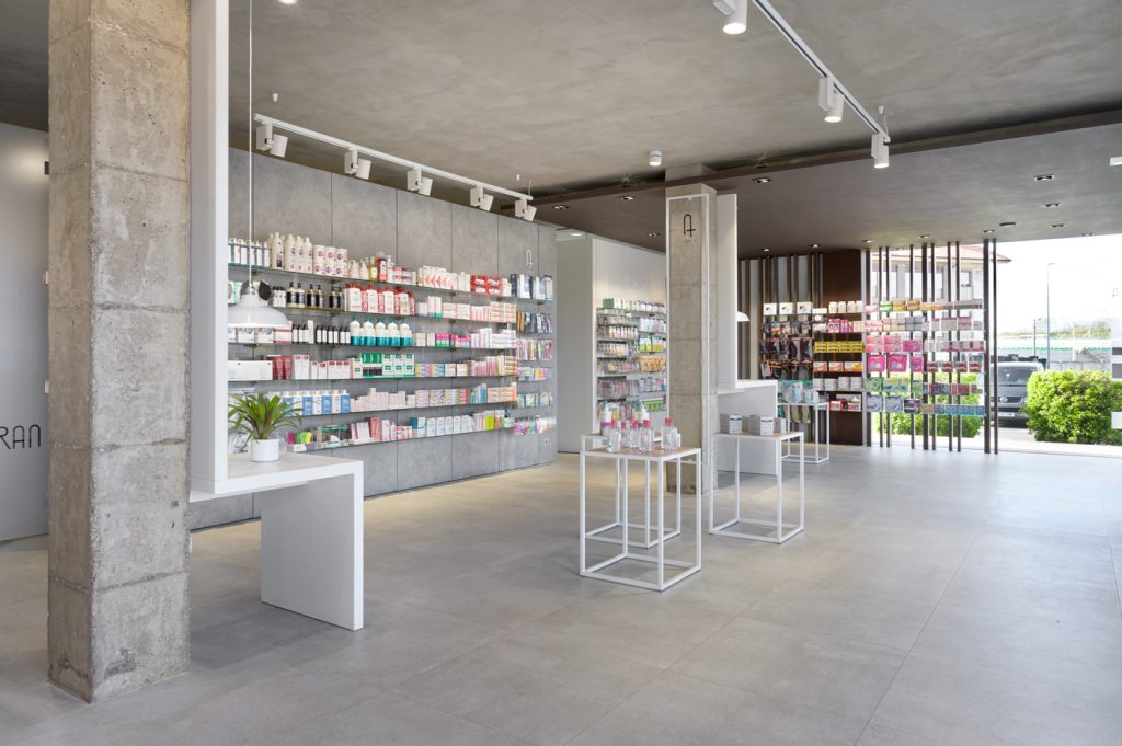 Reformar farmacia sin cerrar.